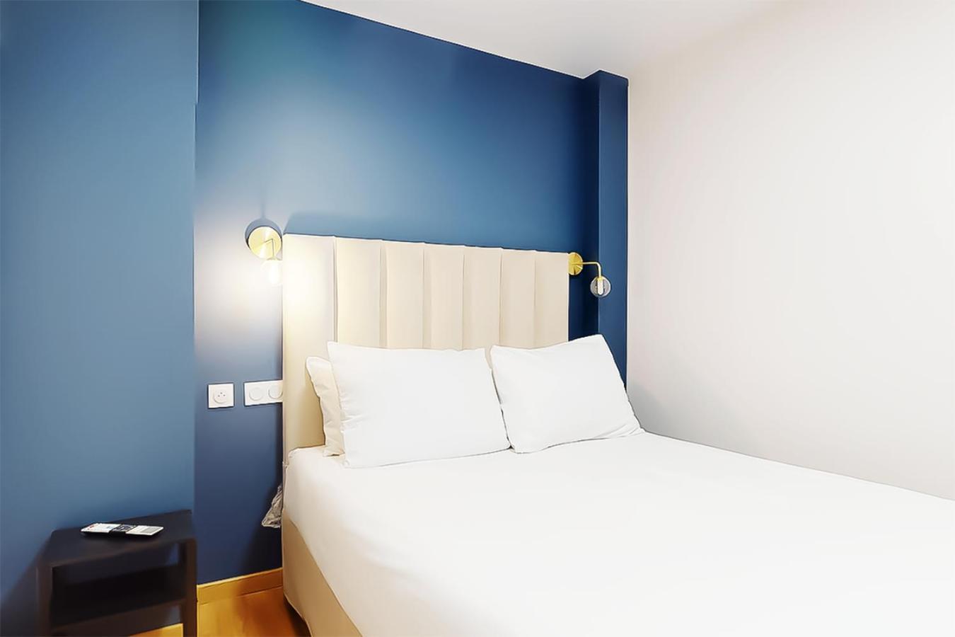 Hotel De Menilmontant Paris Bagian luar foto