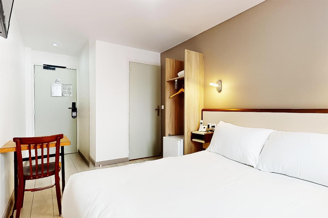 Hotel De Menilmontant Paris Bagian luar foto
