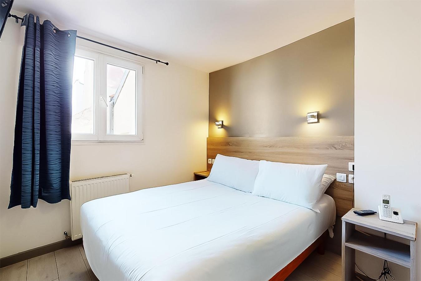 Hotel De Menilmontant Paris Bagian luar foto