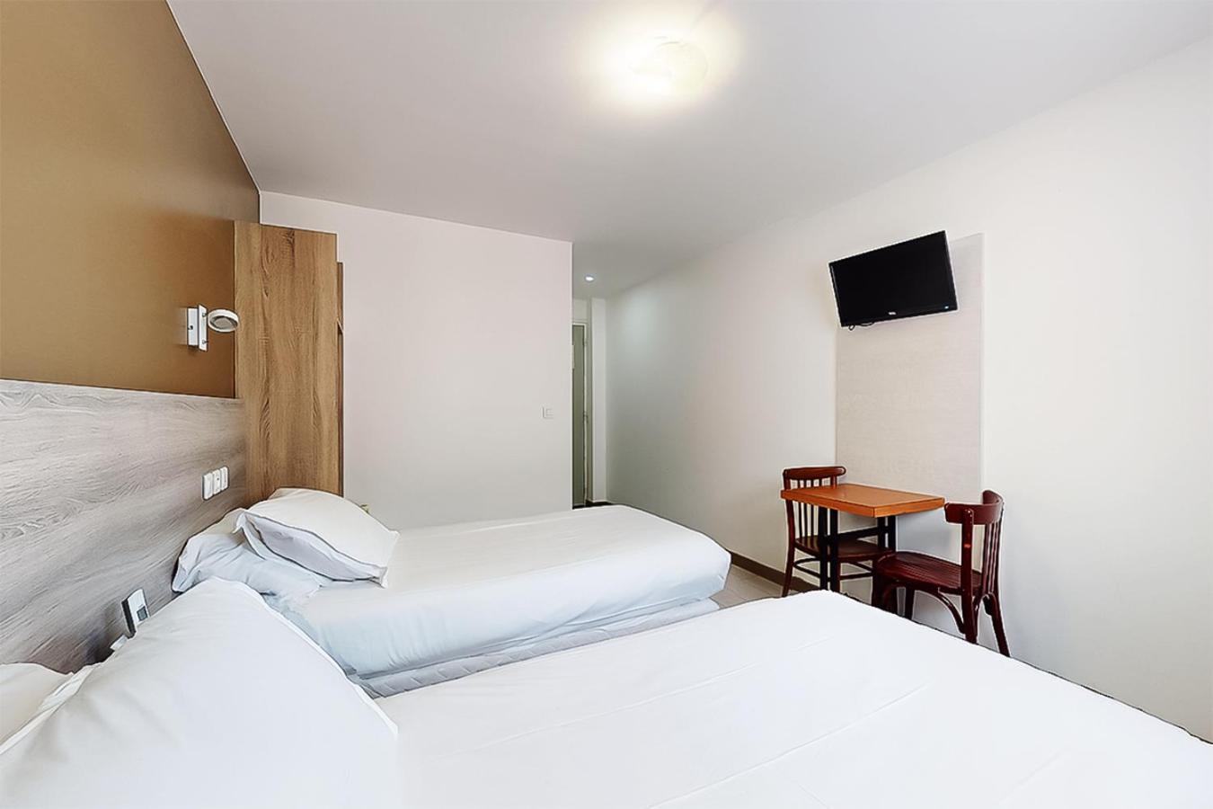 Hotel De Menilmontant Paris Bagian luar foto