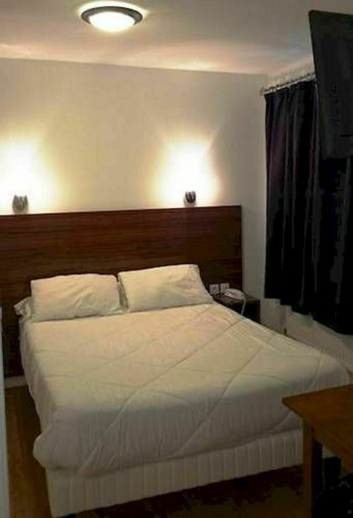 Hotel De Menilmontant Paris Bagian luar foto